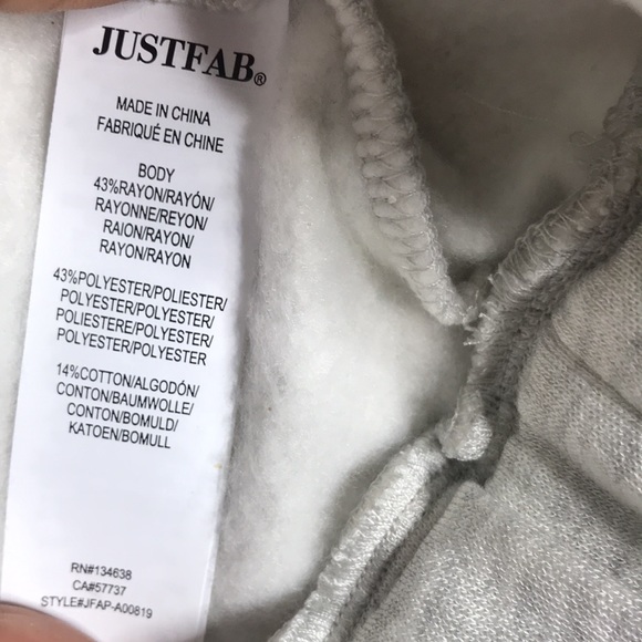 Oversized cream hoodie with scrunched waist detail - Picture 4 of 5